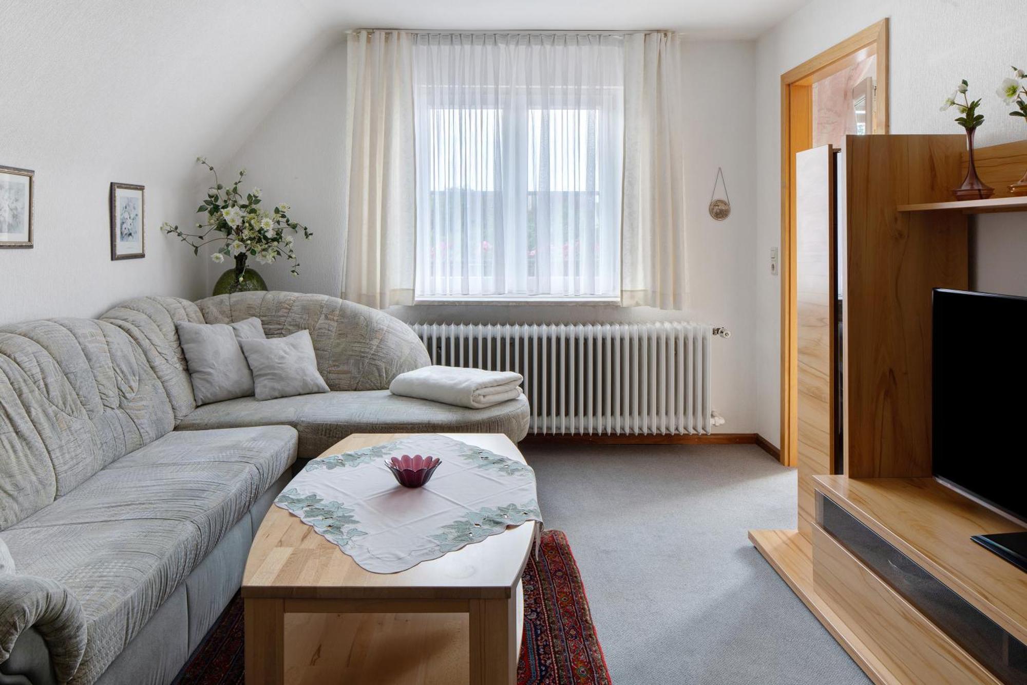 Ferienwohnung Hoell ไฟรบวร์กอิมไบรส์เกา ภายนอก รูปภาพ