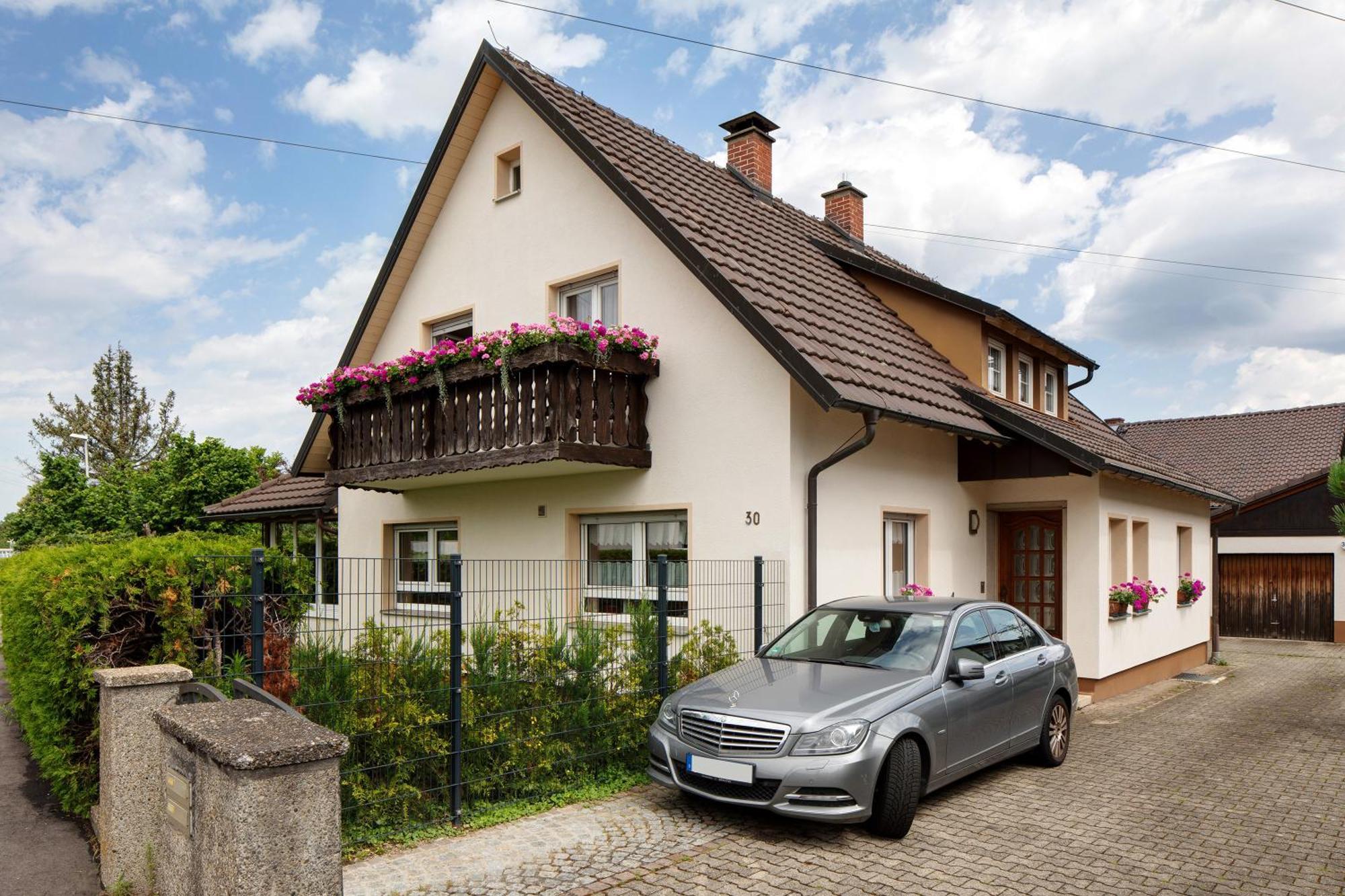 Ferienwohnung Hoell ไฟรบวร์กอิมไบรส์เกา ภายนอก รูปภาพ